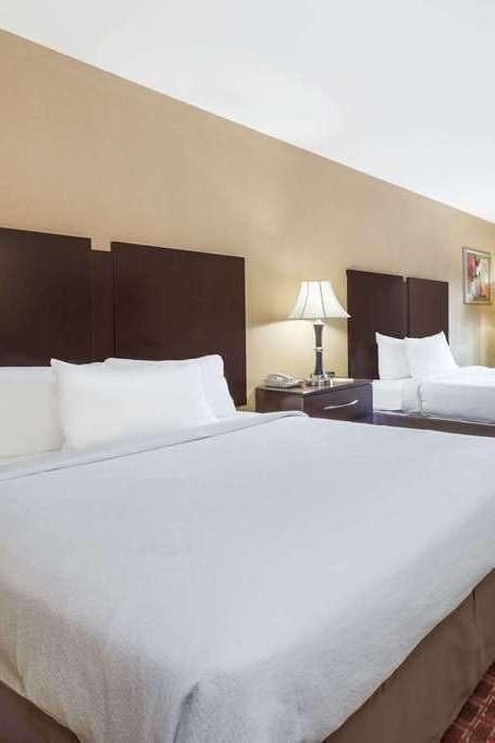 Hotel Days Inn by Wyndham Lexington South/Hamburg photo 2