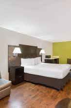 Hotel Baymont Modesto Salida photo 1