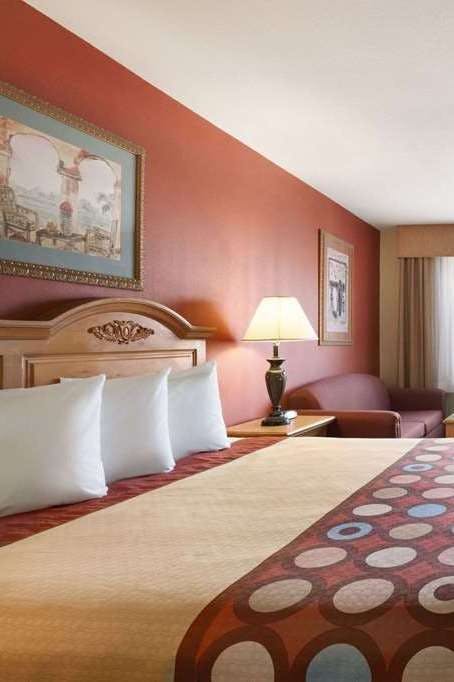 Hotel Super 8 by Wyndham Marana/Tucson Area photo 1