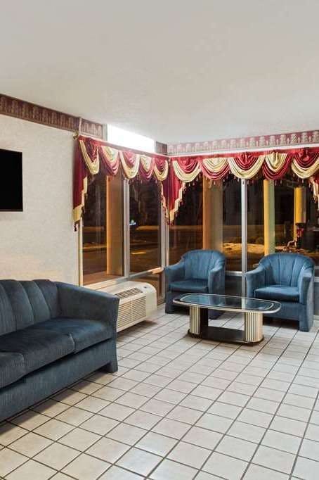 Hotel Days Inn by Wyndham Greeneville photo 4