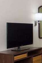 Hotel Super 8 by Wyndham Eau Claire I-94 photo 4