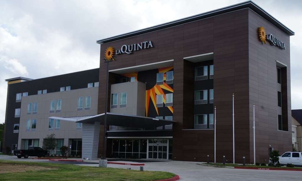 La Quinta Inn & Suites by Wyndham College Station North
