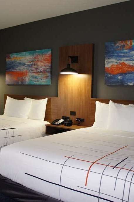 Hotel La Quinta Inn & Suites by Wyndham College Station North photo 2