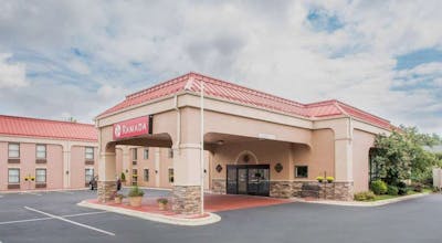 Ramada by Wyndham Hendersonville