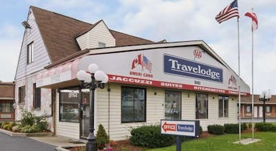 Travelodge by Wyndham Niagara Falls