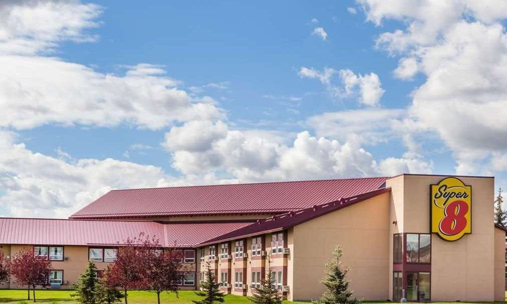 Super 8 by Wyndham Sherwood Park/Edmonton Area