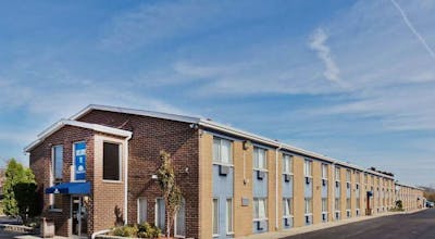 Days Inn by Wyndham Rockford I-90 Casino District