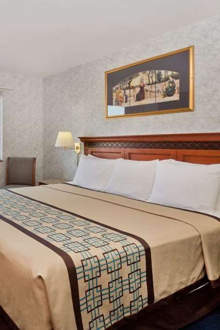 Hotel Days Inn Rockford I-90 Casino photo 1