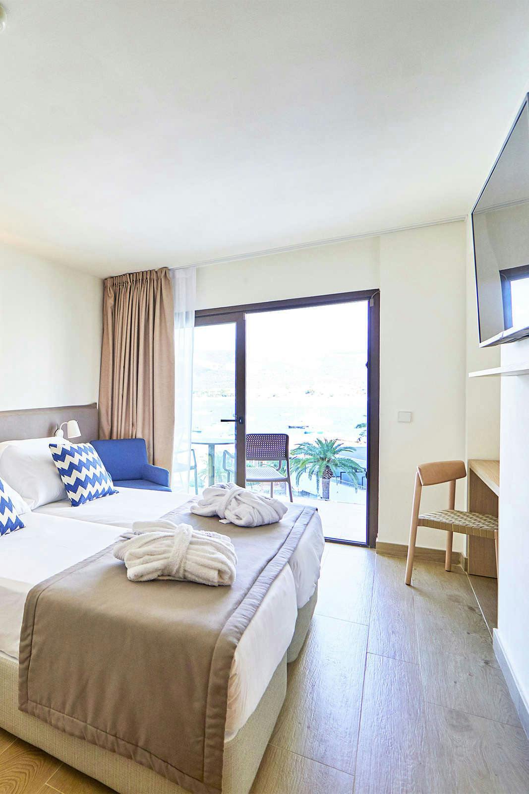 Hotel FERGUS Style Tobago photo 2