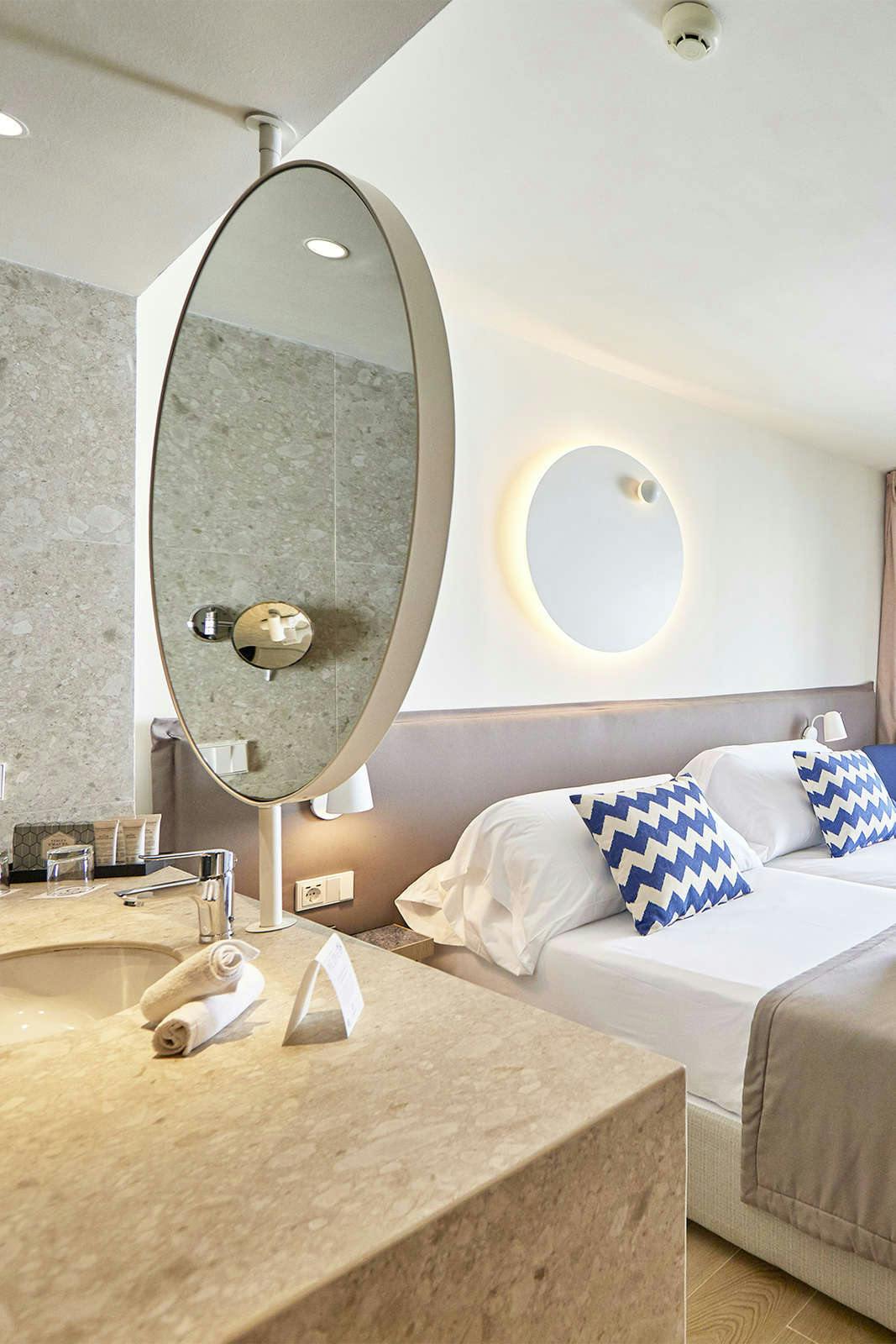 Hotel FERGUS Style Tobago photo 1