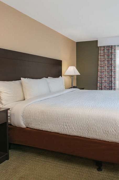 Hotel Days Inn & Suites by Wyndham Florence/Jackson Area photo 1