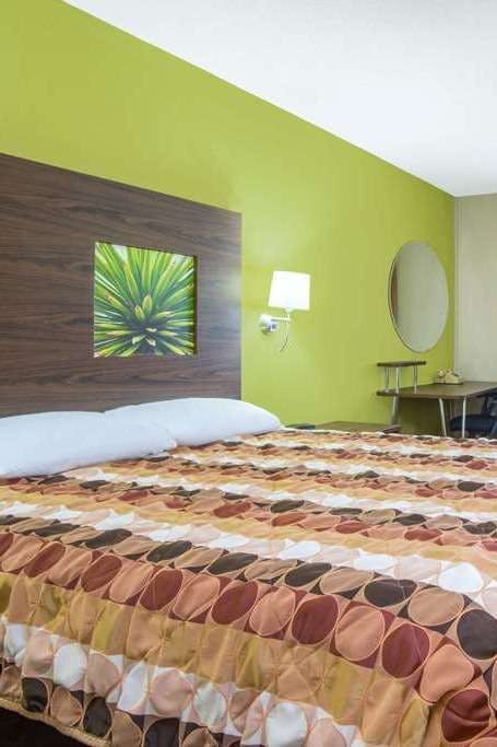 Hotel Super 8 by Wyndham Portales photo 1