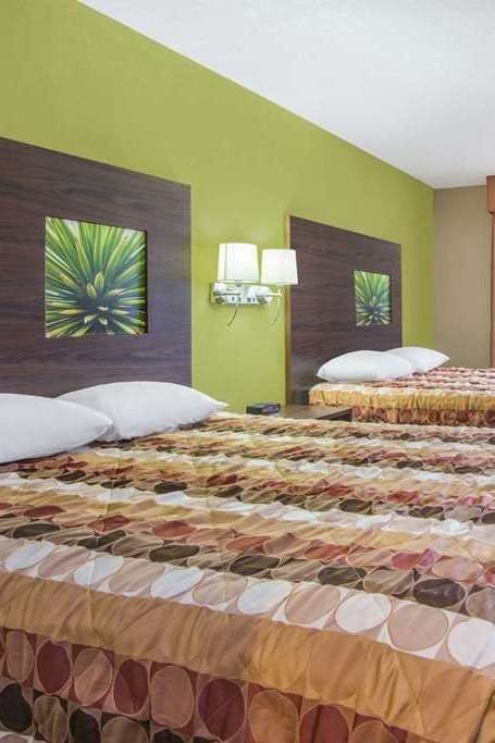 Hotel Super 8 by Wyndham Portales photo 2