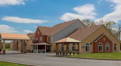 Super 8 by Wyndham Lake of the Ozarks