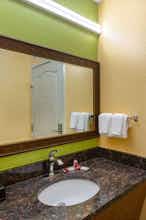 Hotel Super 8 Lake Ozark photo 4