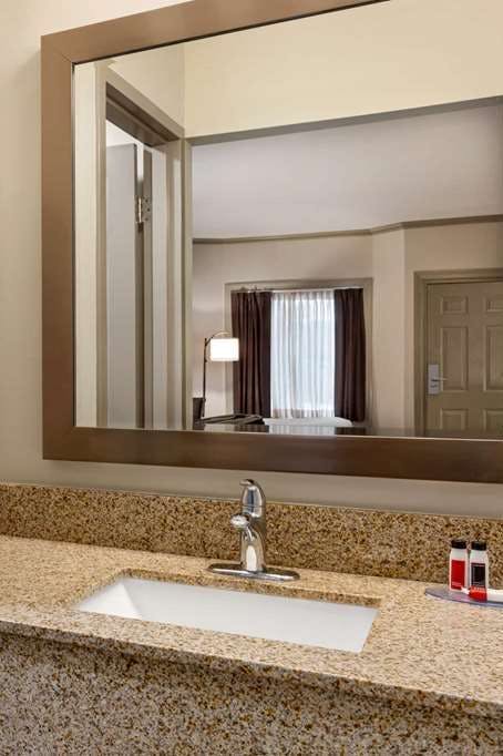 Hotel Days Inn Kingsland GA photo 4