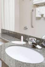 Hotel Microtel Inn & Suites by Wyndham Saraland/North Mobile photo 4