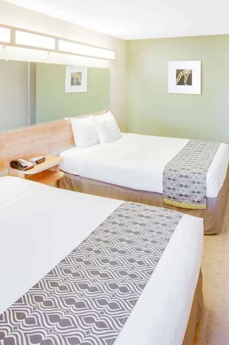 Hotel Microtel Inn & Suites by Wyndham Saraland/North Mobile photo 2