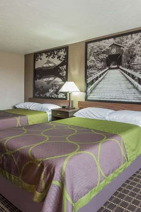 Hotel Super 8 by Wyndham Corvallis photo 2