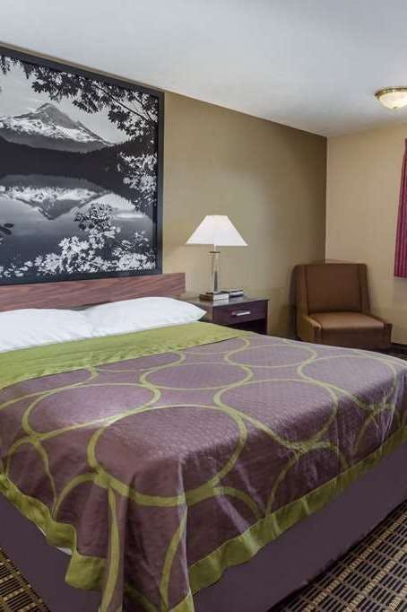 Hotel Super 8 by Wyndham Corvallis photo 1