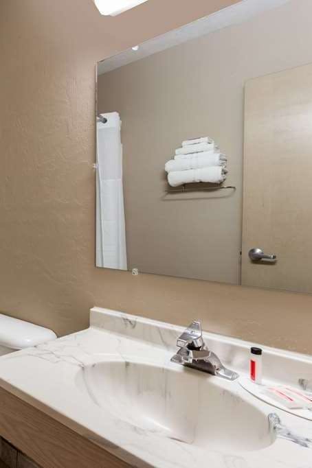 Hotel Super 8 by Wyndham Corvallis photo 3