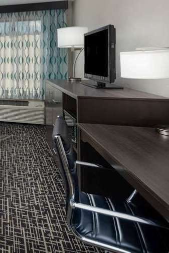 Hotel La Quinta Inn & Suites by Wyndham Snellville-Stone Mountain photo 3