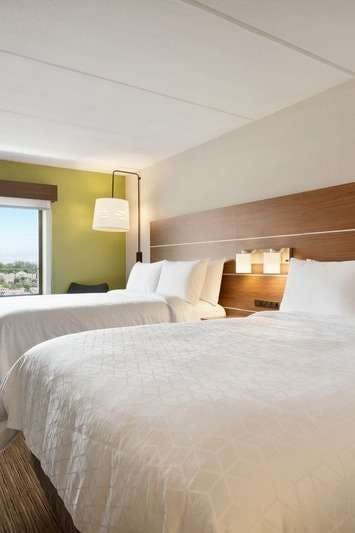 Hotel Holiday Inn Express Plattsburgh photo 2