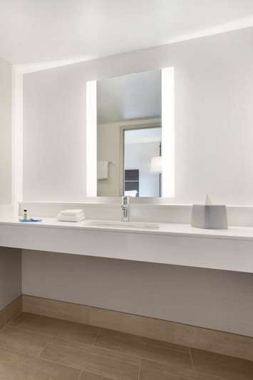 Hotel Holiday Inn Express Plattsburgh photo 4