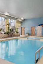 Hotel Days Inn Levis photo 3