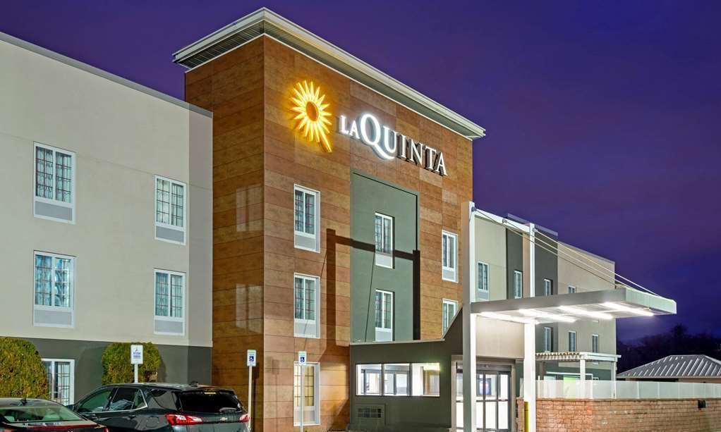 La Quinta Inn Ste New Cumberla