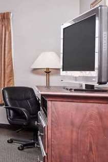 Hotel Super 8 by Wyndham Rainsville photo 3