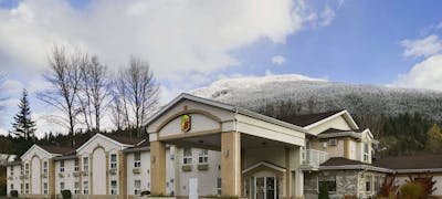 Super 8 Revelstoke BC
