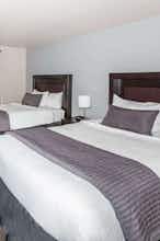Hotel Baymont Glenview photo 2