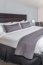 Hotel Baymont Glenview photo 1