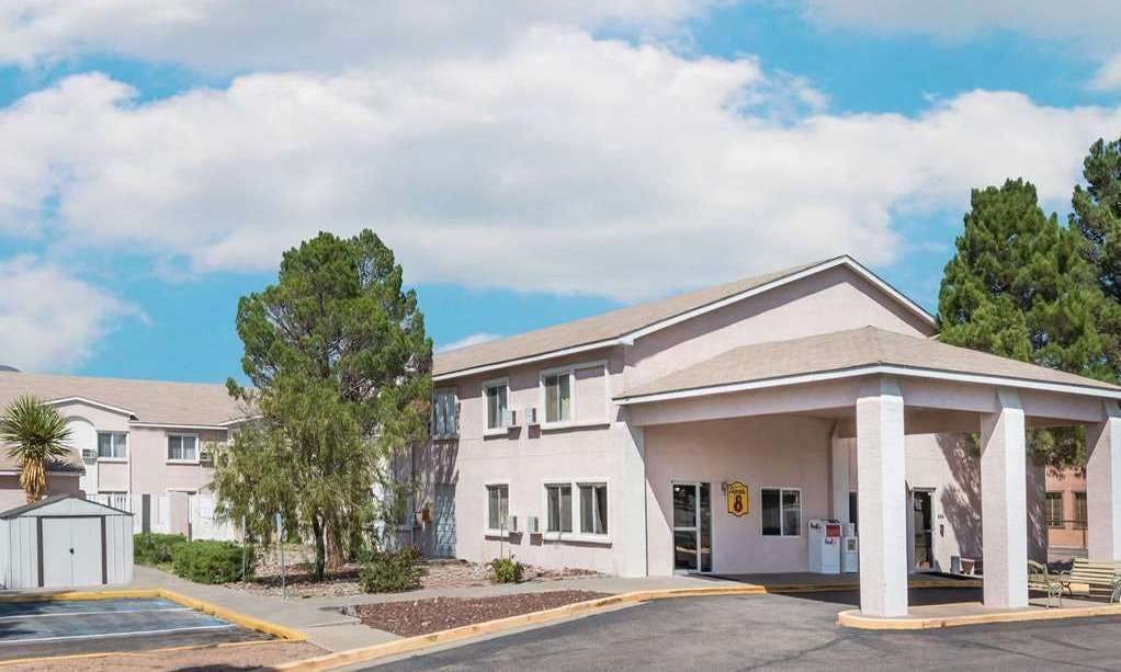 Super 8 by Wyndham Socorro