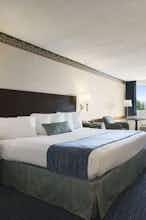 Hotel Days Inn by Wyndham Waynesboro photo 1