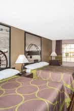 Hotel Super 8 Springdale AR photo 2