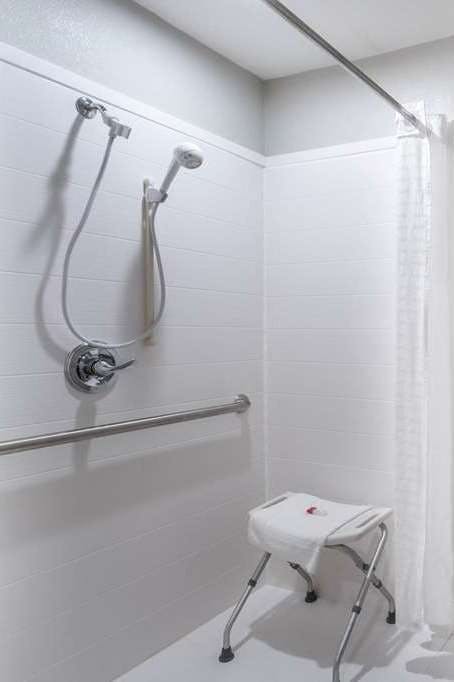 Hotel Microtel Burlington photo 5