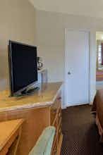 Hotel Travelodge by Wyndham Santa Rosa Wine Country photo 3