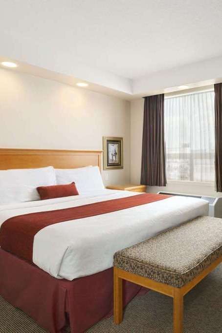 Hotel Travelodge by Wyndham Spruce Grove photo 1