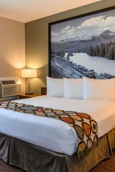 Hotel Super 8 by Wyndham Cochrane photo 1