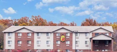 Super 8 Richfield/Cleveland