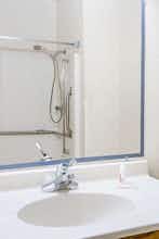 Hotel Super 8 Richfield/Cleveland photo 4