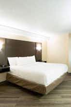 Hotel Days Inn - Fallsview photo 2