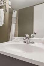 Hotel Days Inn - Fallsview photo 4