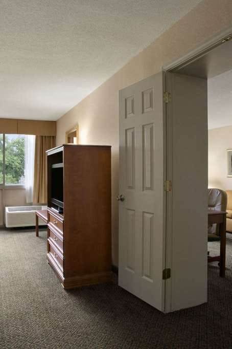 Hotel Days Inn Sidney OH photo 3