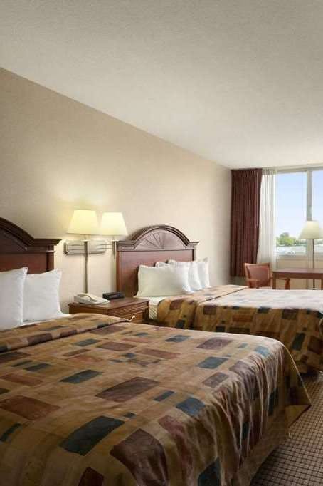 Hotel Days Inn Sidney OH photo 2