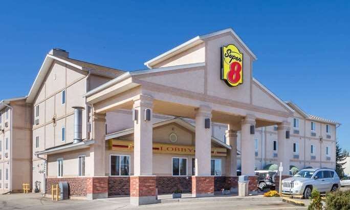 Super 8 by Wyndham Moose Jaw SK