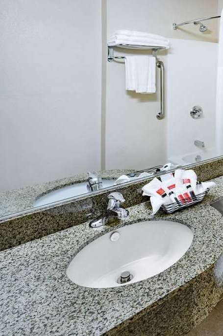 Hotel Microtel Inn & Suites by Wyndham Johnstown photo 4