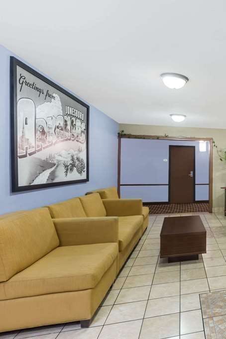 Hotel Super 8 Jonesboro photo 5